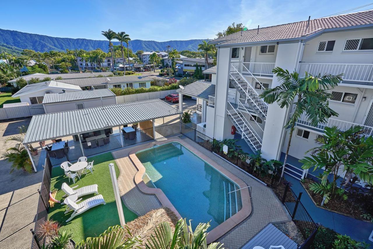 Cocos Holiday Apartments Trinity Beach Ngoại thất bức ảnh